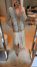 Load image into Gallery viewer, Beige Feathers set