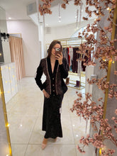 Load image into Gallery viewer, The Black Feathers set