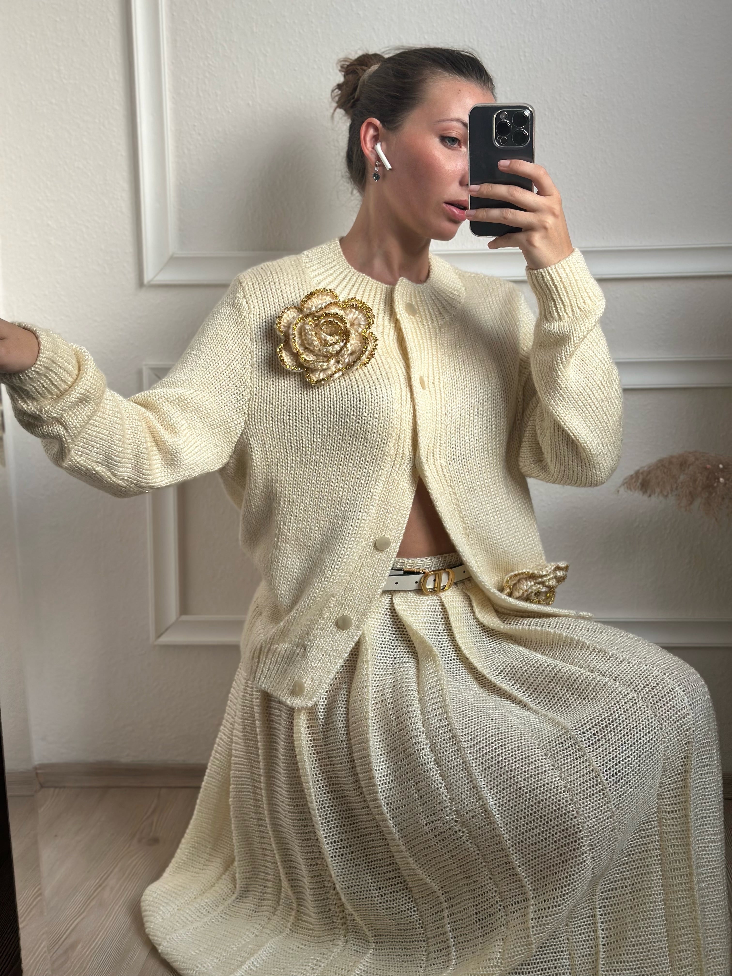 Milky Duo with Plisse skirt