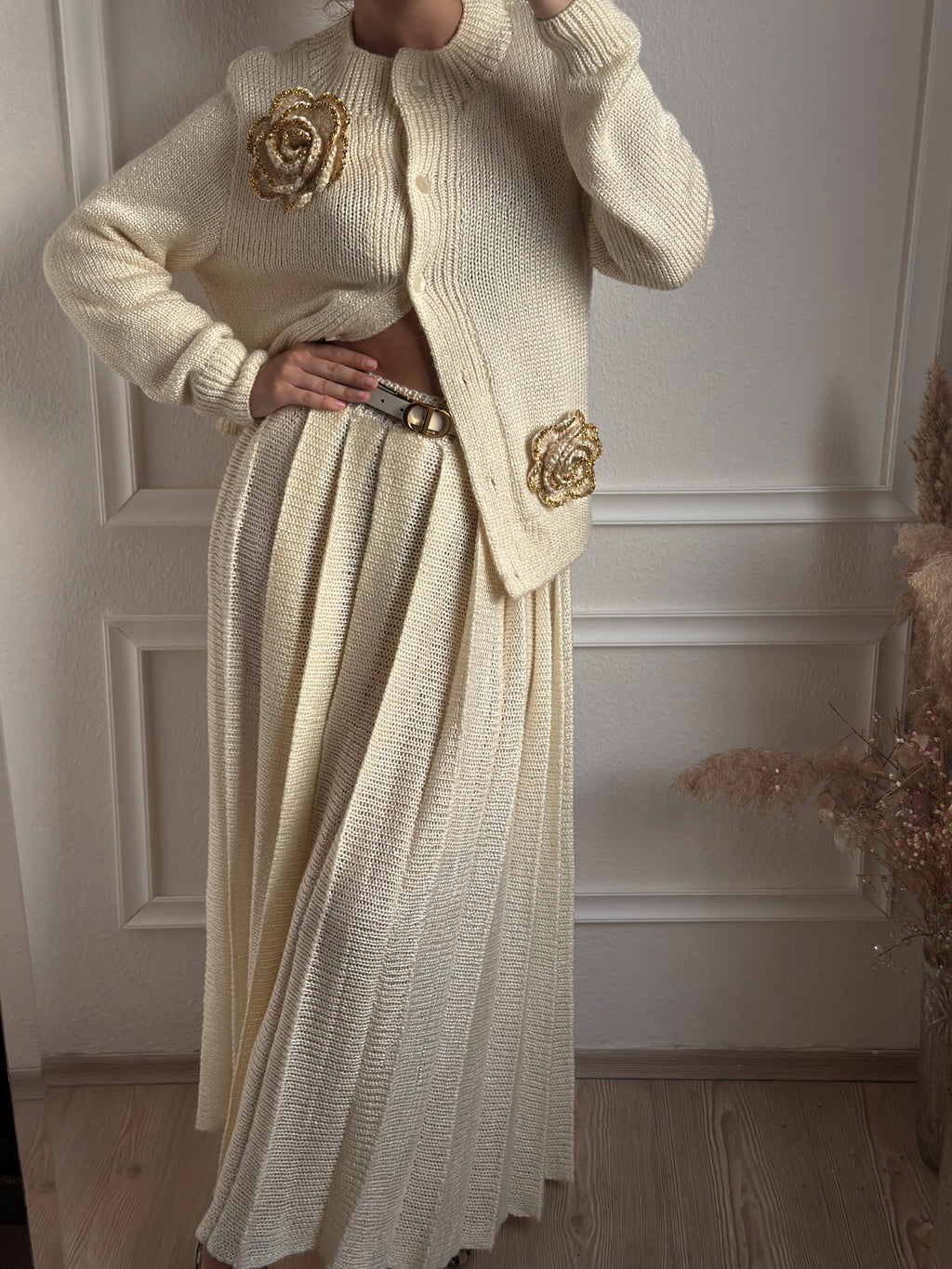 Milky Duo with Plisse skirt