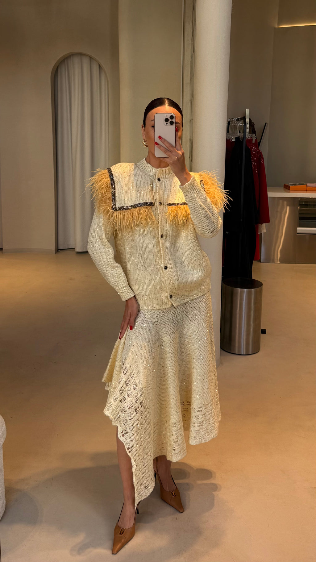 L’Éclat set in butter yellow