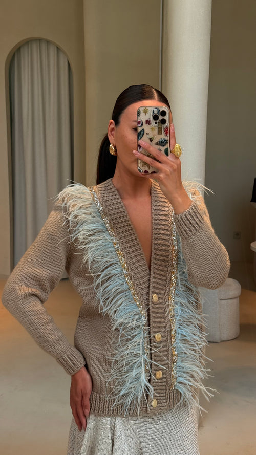 Beige feathers cardigans