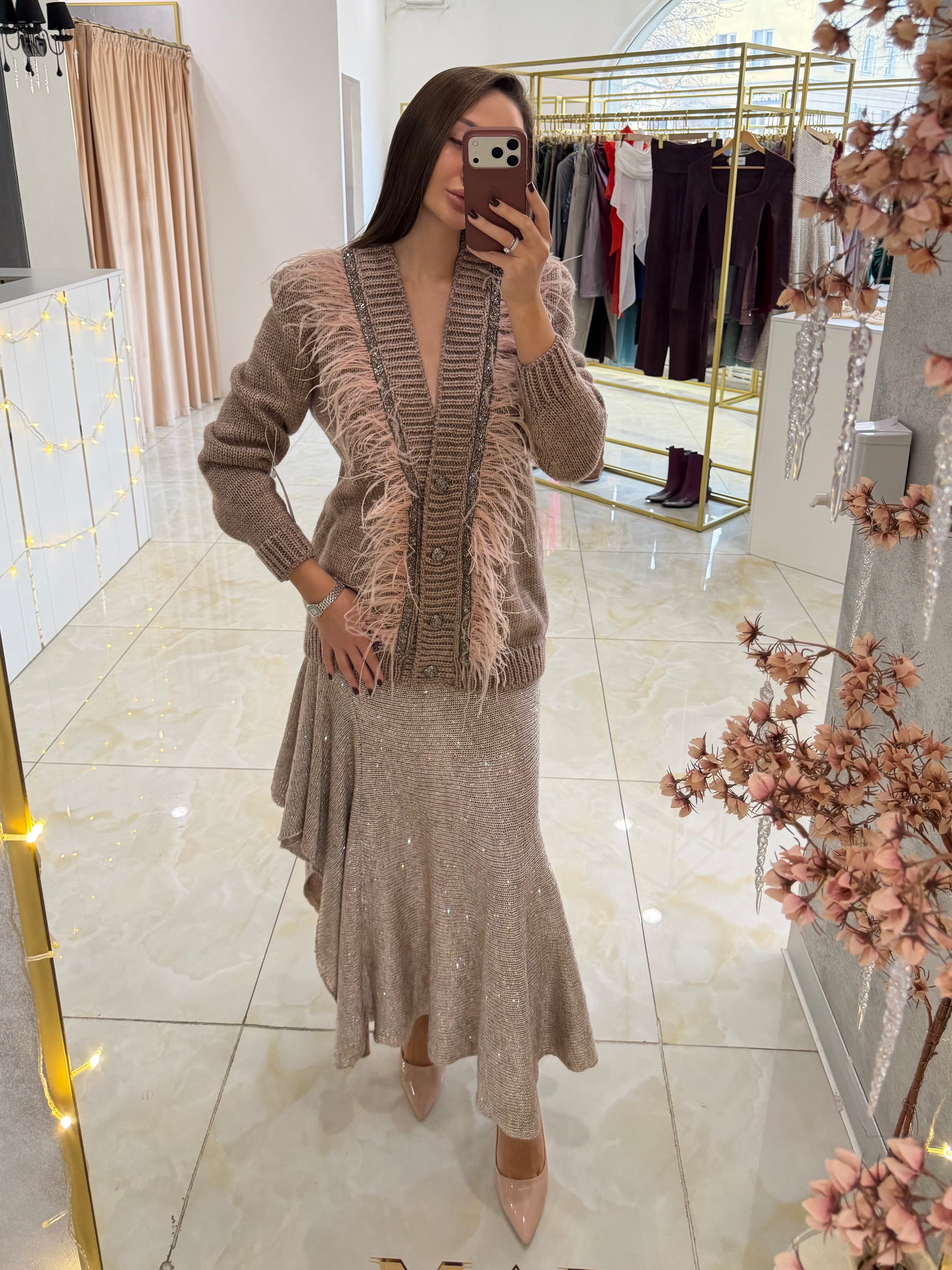 Beige Feathers set