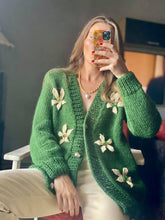 Load image into Gallery viewer, Green cardigan with flowers
