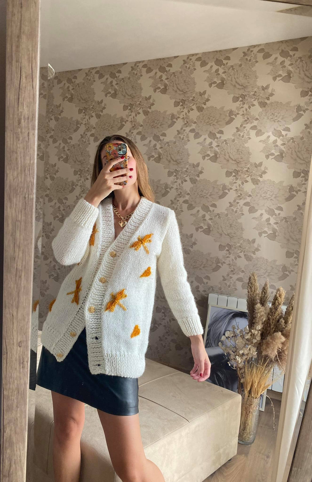 White cardigan with embroidery