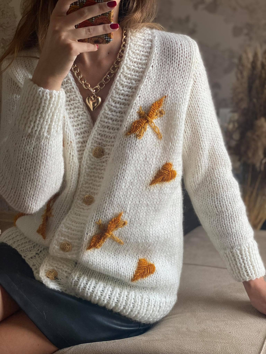 White cardigan with embroidery