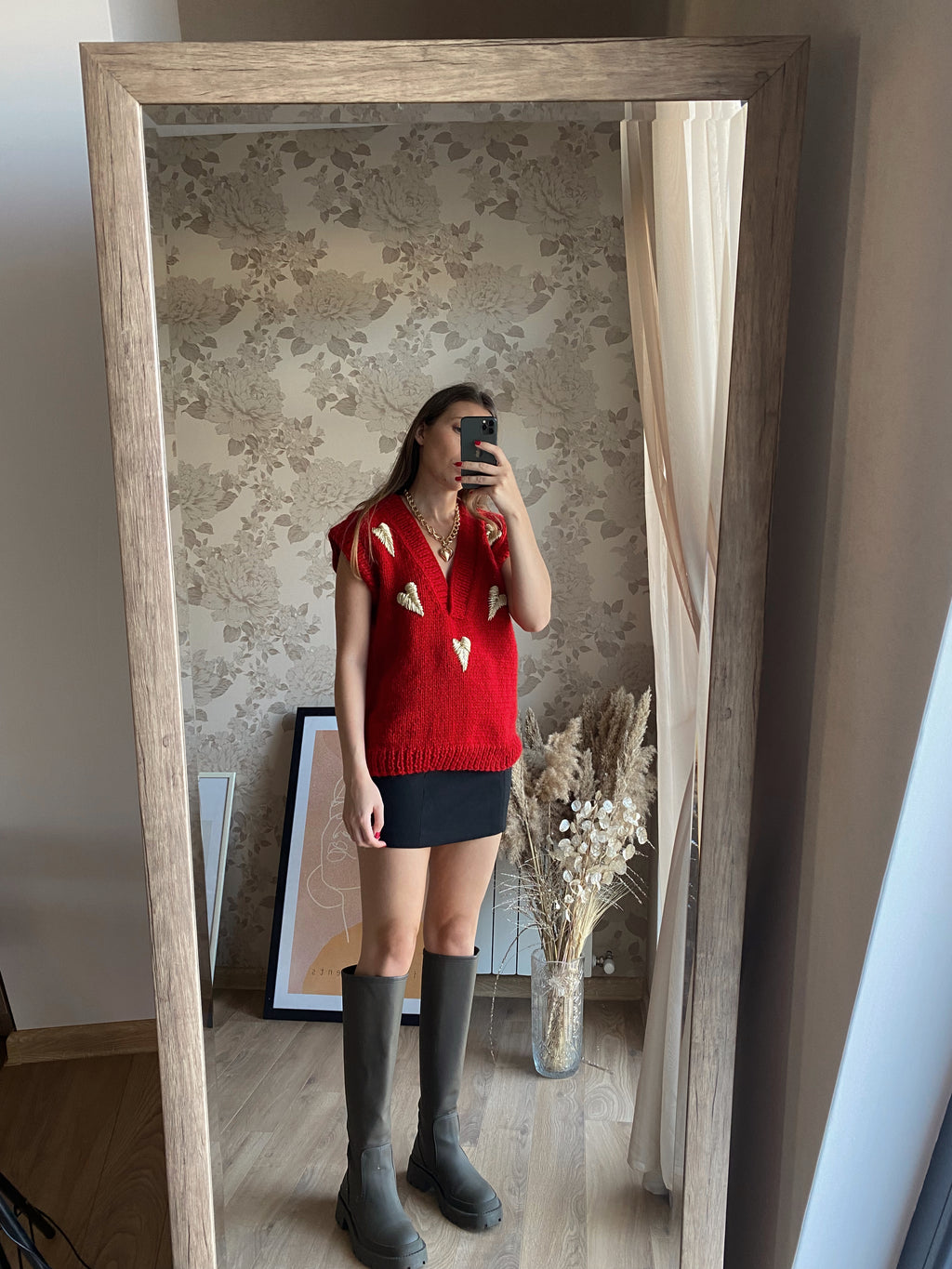 Red wool vest with hearts